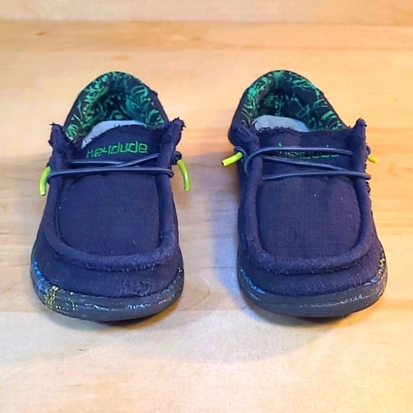 Hey Dude Wally Blue and Green with Abstract Pattern Shoes - Picture 3 of 10